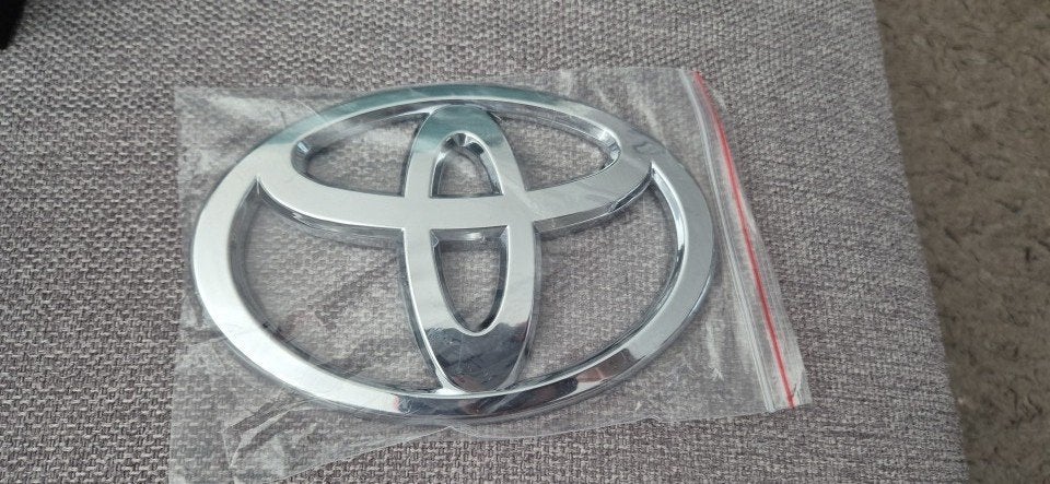 NIEUW TOYOTA AYGO ACHTERKLEP EMBLEEM 2005 2026, Ophalen of Verzenden, Nieuw