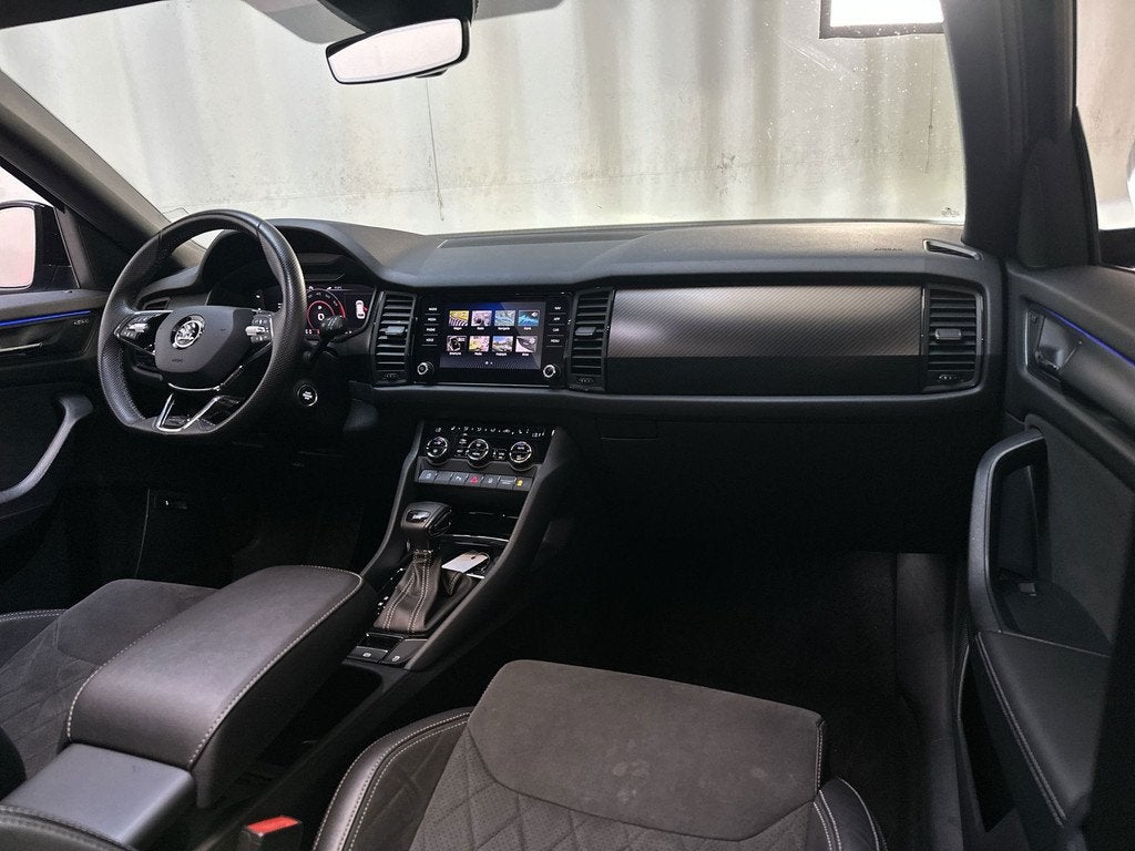 Skoda Kodiaq 1.5 TSI 150pk DSG Sportline Business Panoramada, Auto's, Skoda, 4 cilinders, Blauw, Origineel Nederlands, Bedrijf