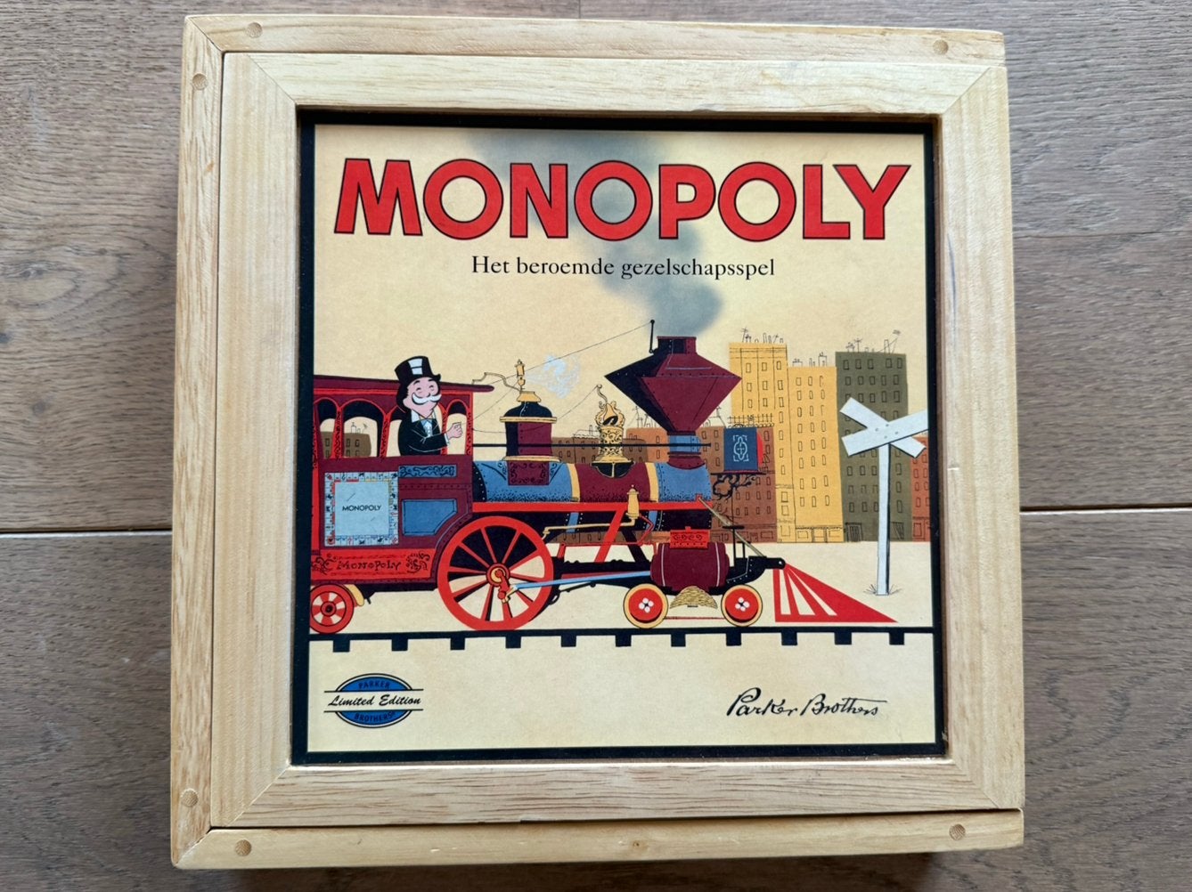 Monopoly Limited Edition Nostalgia ONGEBRUIKT, Ophalen of Verzenden, Zo goed als nieuw