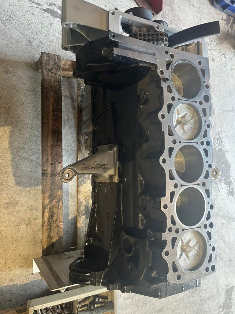 Gereviseerd draaiend gedeelte mercedes 602, Auto-onderdelen, Motor en Toebehoren, Ophalen, Gereviseerd