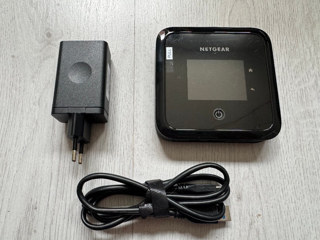 Netgear NightHawk M5 5G Mobile WiFi 6 Router MR5100 AX1800, Router met modem, Nieuw, Ophalen of Verzenden, Netgear Nighthawk