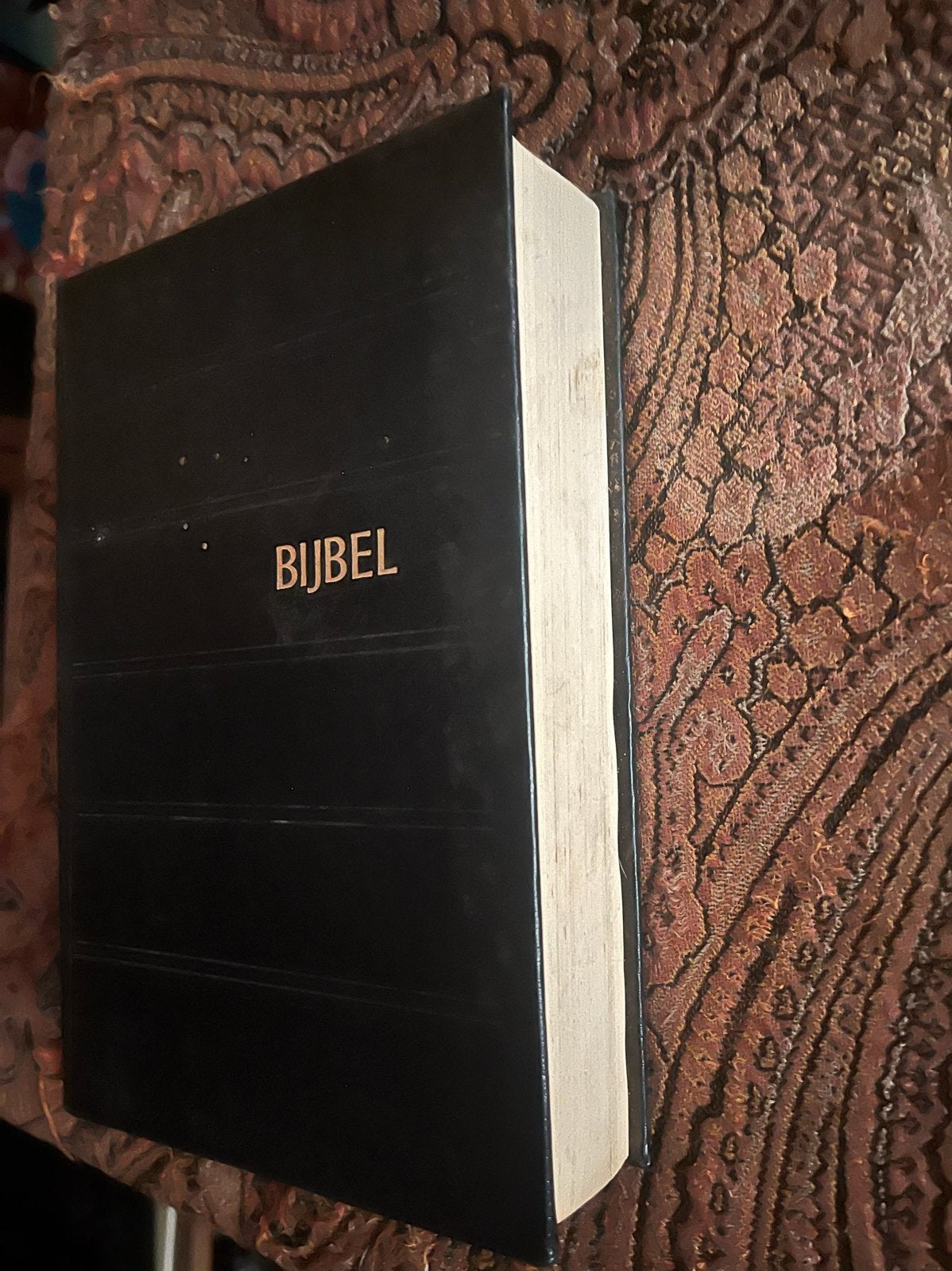 Bijbel - Zwart gebonden editie, Antiek en Kunst, Antiek | Boeken en Bijbels, Verzenden