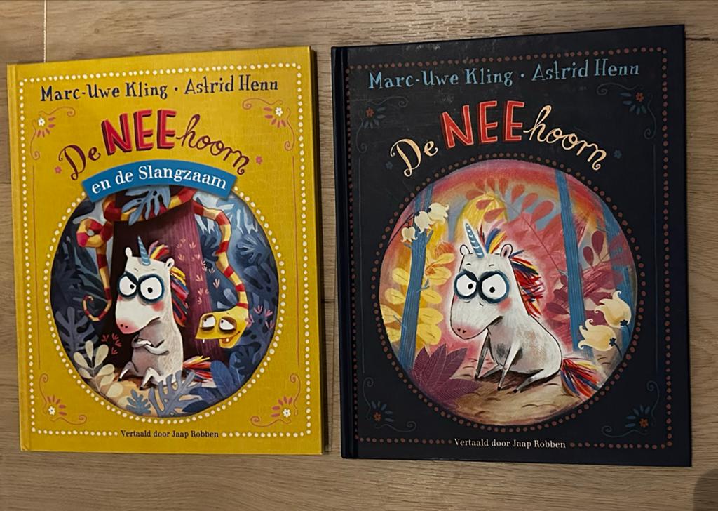 Twee NEEhoorn boeken, Ophalen of Verzenden, Zo goed als nieuw