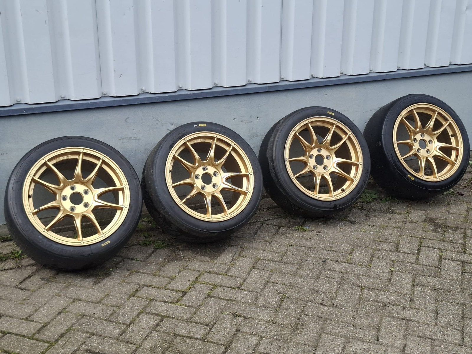 Motec MCR1 Nitro 9J 17 inch wielen 5x108., Ophalen, Overige, 17 inch, 235 mm