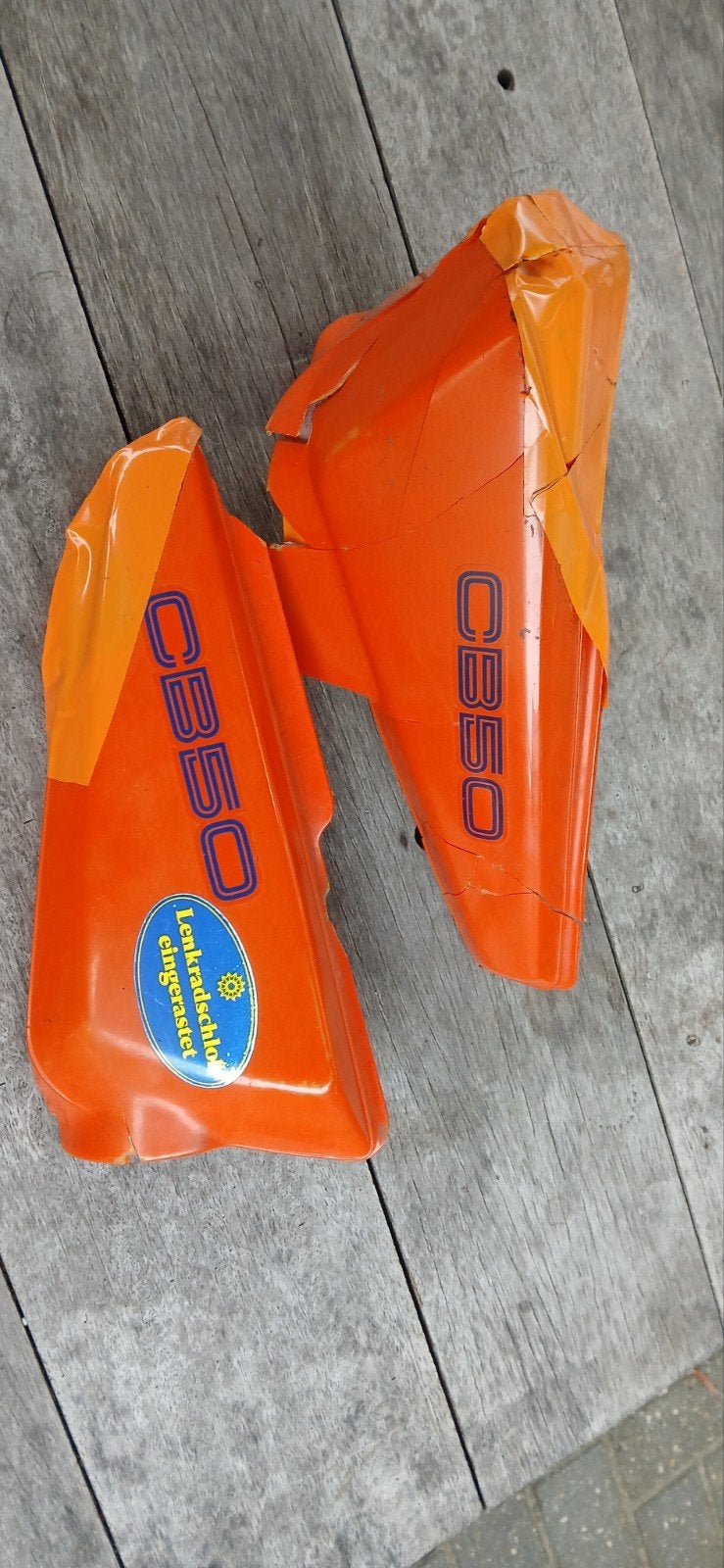 Honda Cb50j zijkap links en rechts in slechte staat!, Fietsen en Brommers, Ophalen of Verzenden