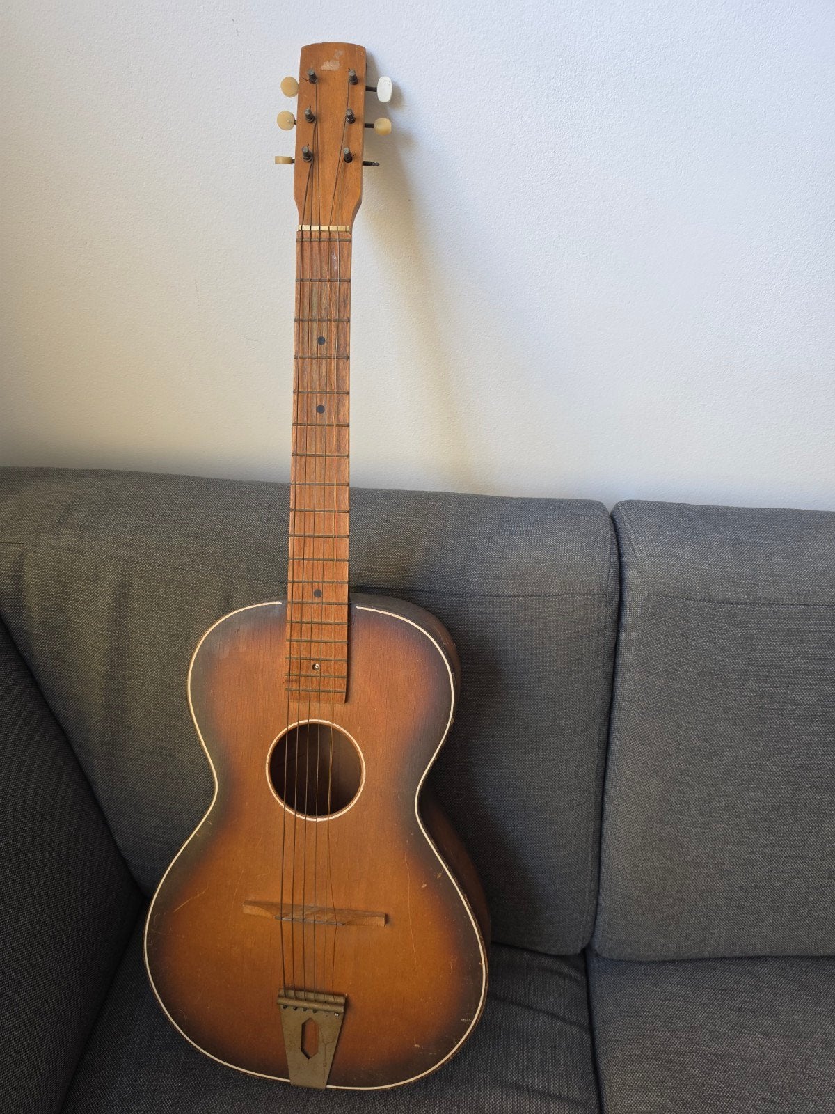 Opknapper Egmond?, Ophalen of Verzenden, Gebruikt, Western- of Steelstringgitaar