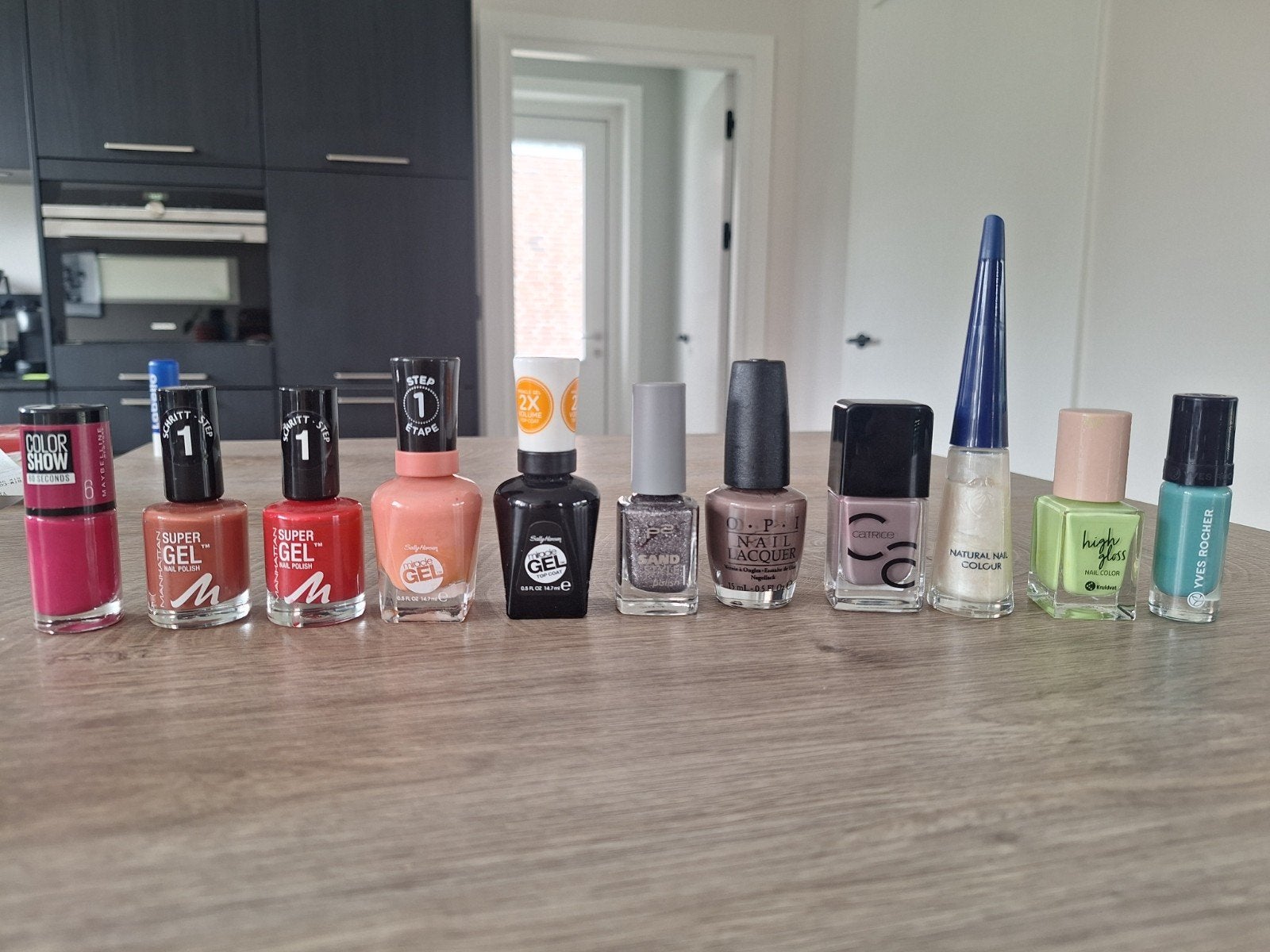 Diverse nagellak van topmerken - Zo goed als nieuw, Ophalen of Verzenden, Zo goed als nieuw, Overige typen