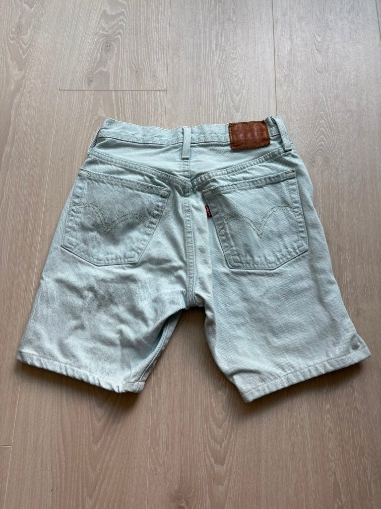 Levi's 501 Dames Korte Broek W24, Blauw, ., Ophalen of Verzenden, Zo goed als nieuw