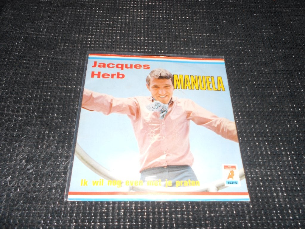 manuela - jacques herb ( piraten ) NM, Cd's en Dvd's, 7 inch, Ophalen of Verzenden, Zo goed als nieuw, Beschermende buitenhoes