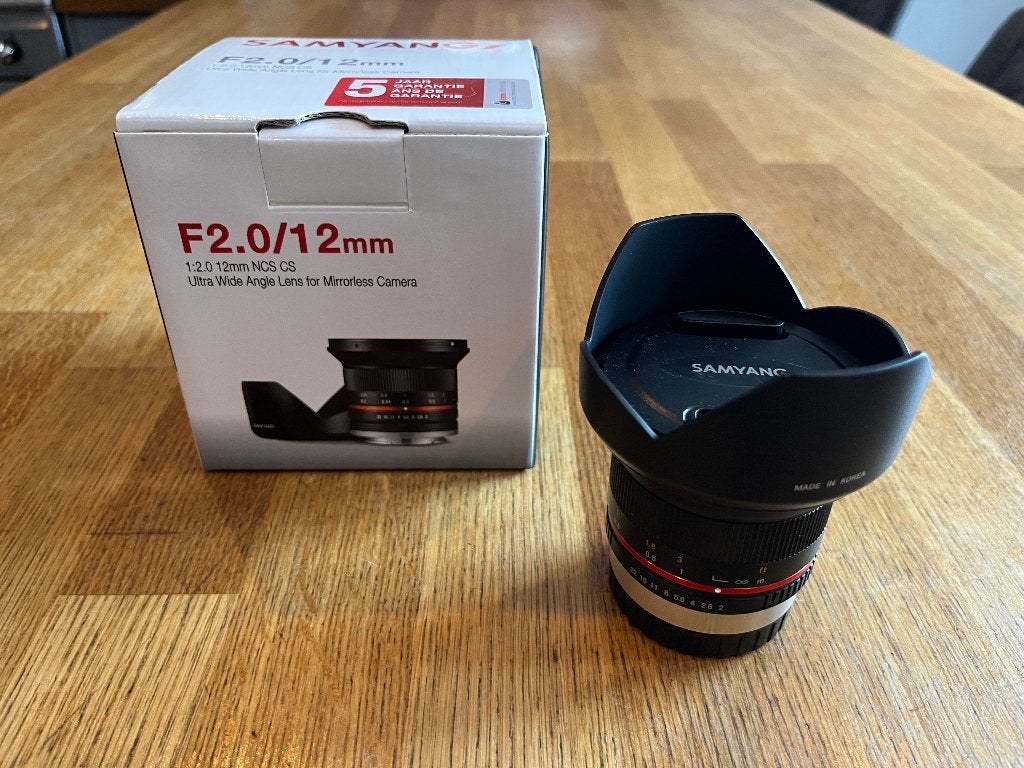 Samyang 12mm f/2 NCS CS Fuji X, Samyang, Zo goed als nieuw, 12 mm, Fujifilm X-mount