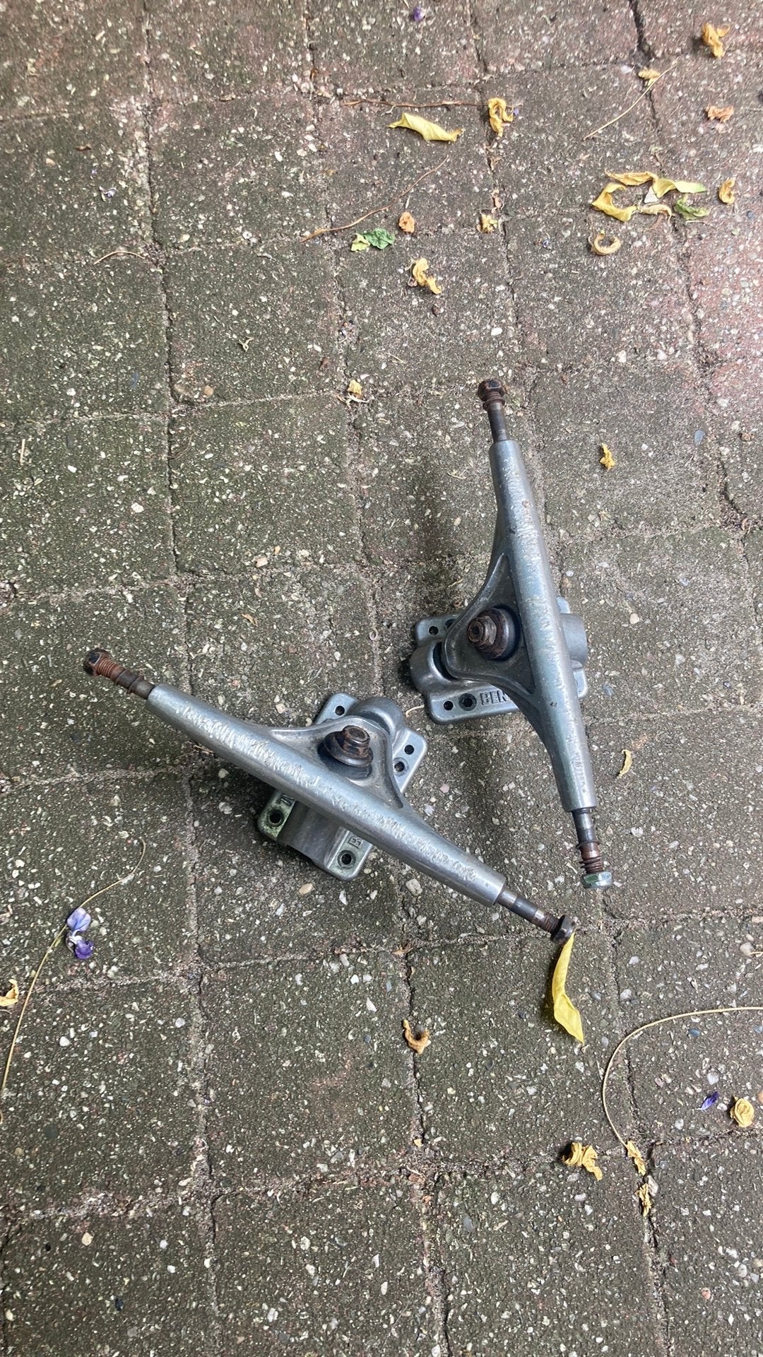 Longboard trucks - gratis, Ophalen, Zo goed als nieuw, Longboard