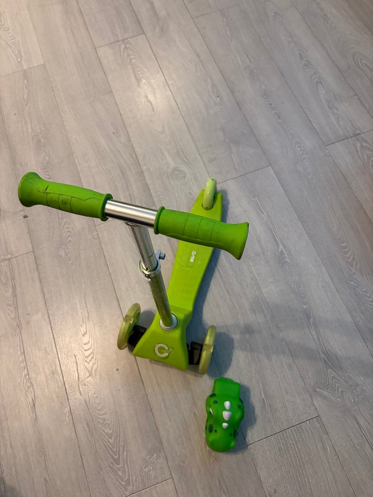 Groene kinderstep met 3 wielen - Zo goed als nieuw, Ophalen, Zo goed als nieuw, Gewone step