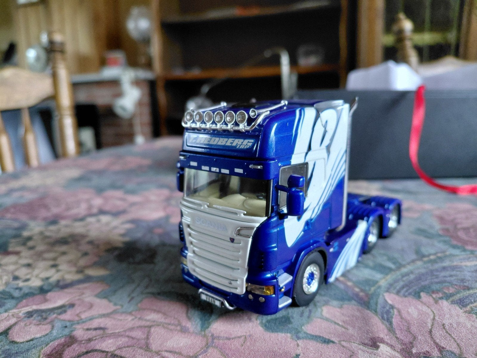 tekno hedberg, Hobby en Vrije tijd, Modelauto's | 1:50, Ophalen, Zo goed als nieuw, Bus of Vrachtwagen, Tekno