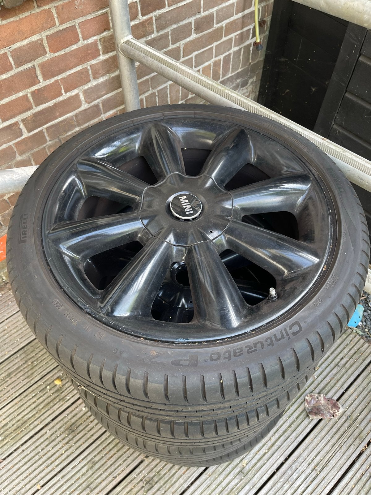 Originele Mini F55/F56/F57 velgen met Pirelli banden, Auto-onderdelen, Banden en Velgen, Ophalen, 18 inch, Gebruikt, Banden en Velgen