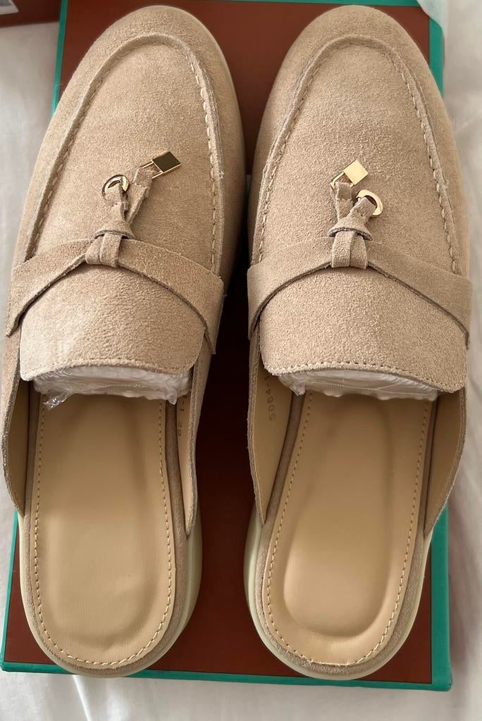 Loro Piana loafers, Ophalen of Verzenden, Nieuw, Beige, Instappers
