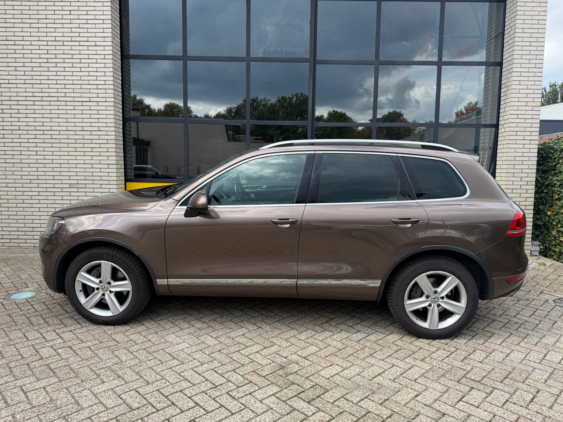 Volkswagen Touareg 3.0 TSI Hybrid Highline, Auto's, Automaat, Euro 5, Gebruikt, 2995 cc