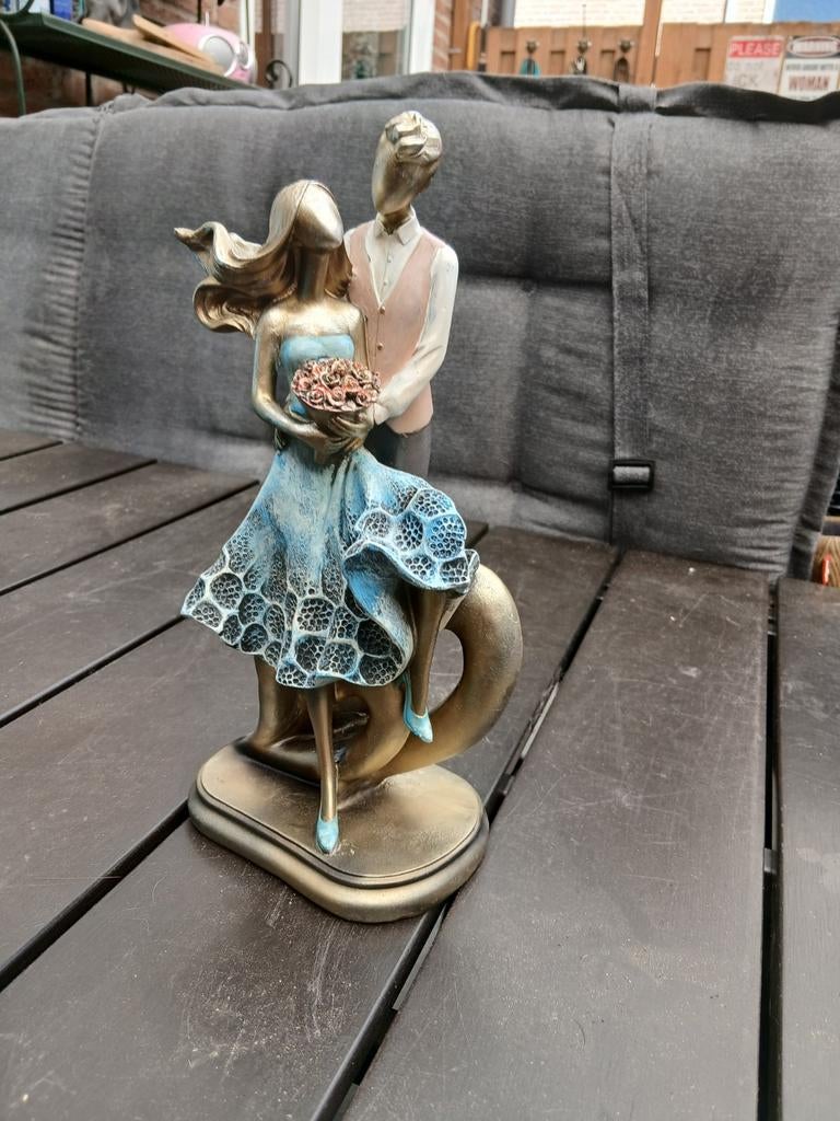 Beeldje van een stel, 27 cm hoog, Verzamelen, Beelden en Beeldjes, Ophalen of Verzenden