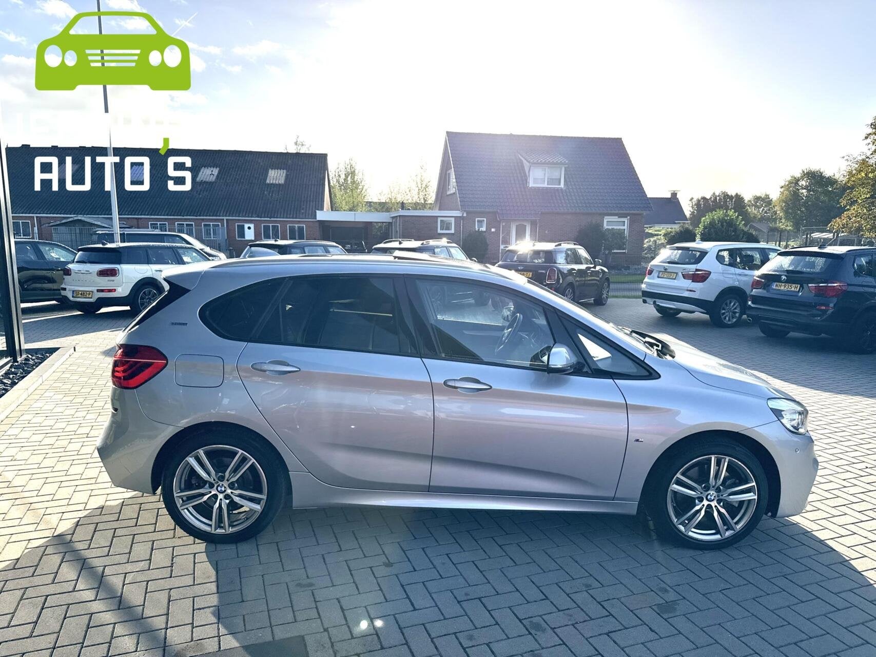 BMW 2-serie Active Tourer 225xe iPerformance Centennial Exec, Auto's, Automaat, Gebruikt, Leder, Bedrijf