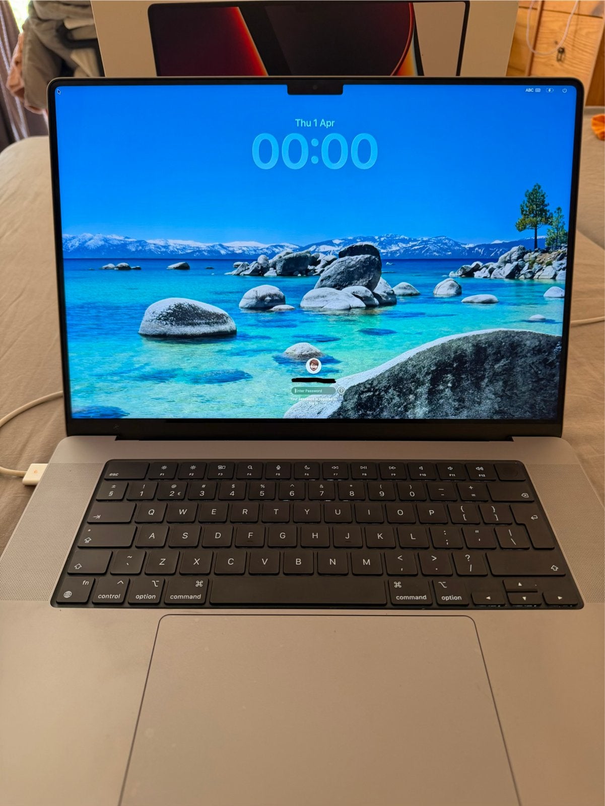 Foto 3 van MacBook Pro 16 inch M1 Pro - 16GB RAM - 1TB SSD