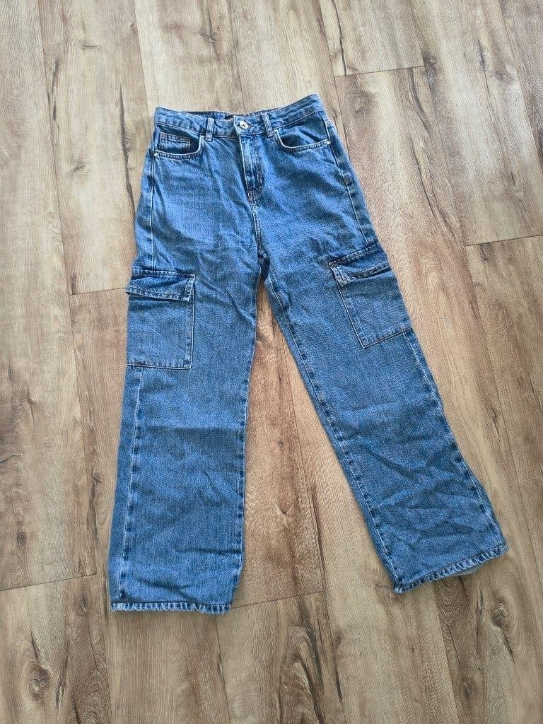 Prachtige blauwe cargo spijkerbroek van Amy & Ivy, XS - W25., Blauw, Onb, Ophalen of Verzenden, W27 (confectie 34) of kleiner