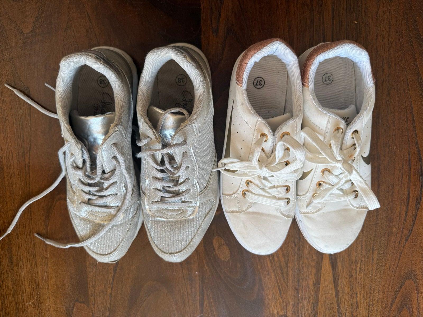Diversen slippers laarsjes sneakers maat 36, Kleding | Dames, Schoenen, Ophalen of Verzenden, Gedragen, Sneakers of Gympen