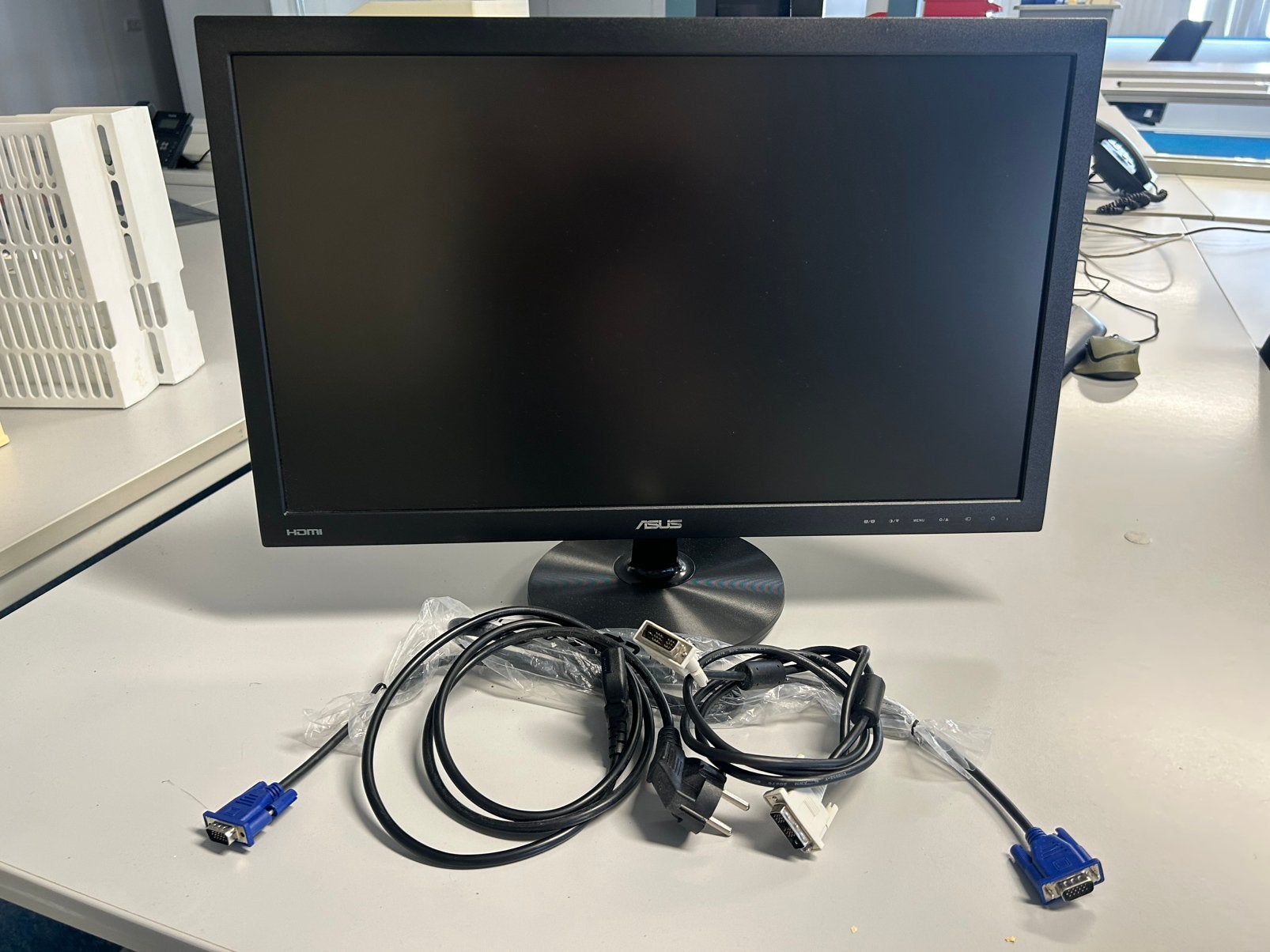 ASUS monitor, Computers en Software, Monitoren, Ophalen, Gebruikt, VGA, 60 Hz of minder