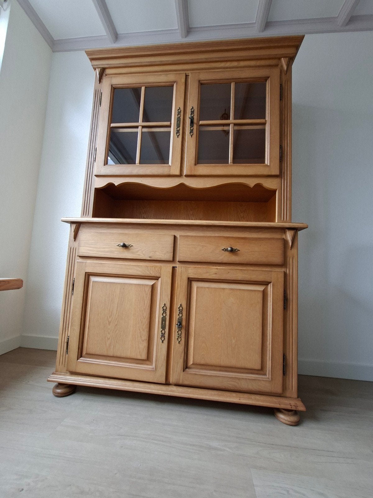 te koop mooie Europees eiken buffetkast., Huis en Inrichting, Kasten | Buffetkasten, Ophalen, Gebruikt, 100 tot 150 cm, 200 cm of meer