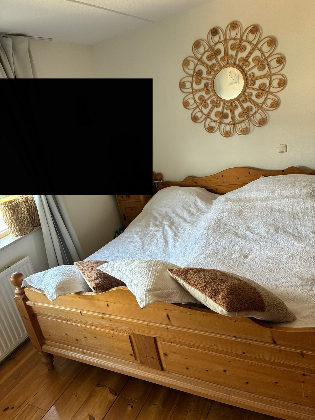 Grenen bed 210 x 190 cm – stevig, degelijk en comfortabel, Ophalen, Gebruikt, 100 cm of meer, Lattenbodem