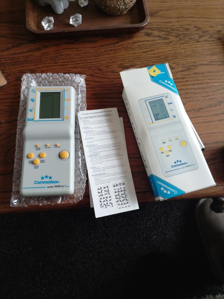 Commodoor Super 9999 in 1 handheld game - Zo goed als nieuw, Spelcomputers en Games, Spelcomputers | Overige, Zo goed als nieuw
