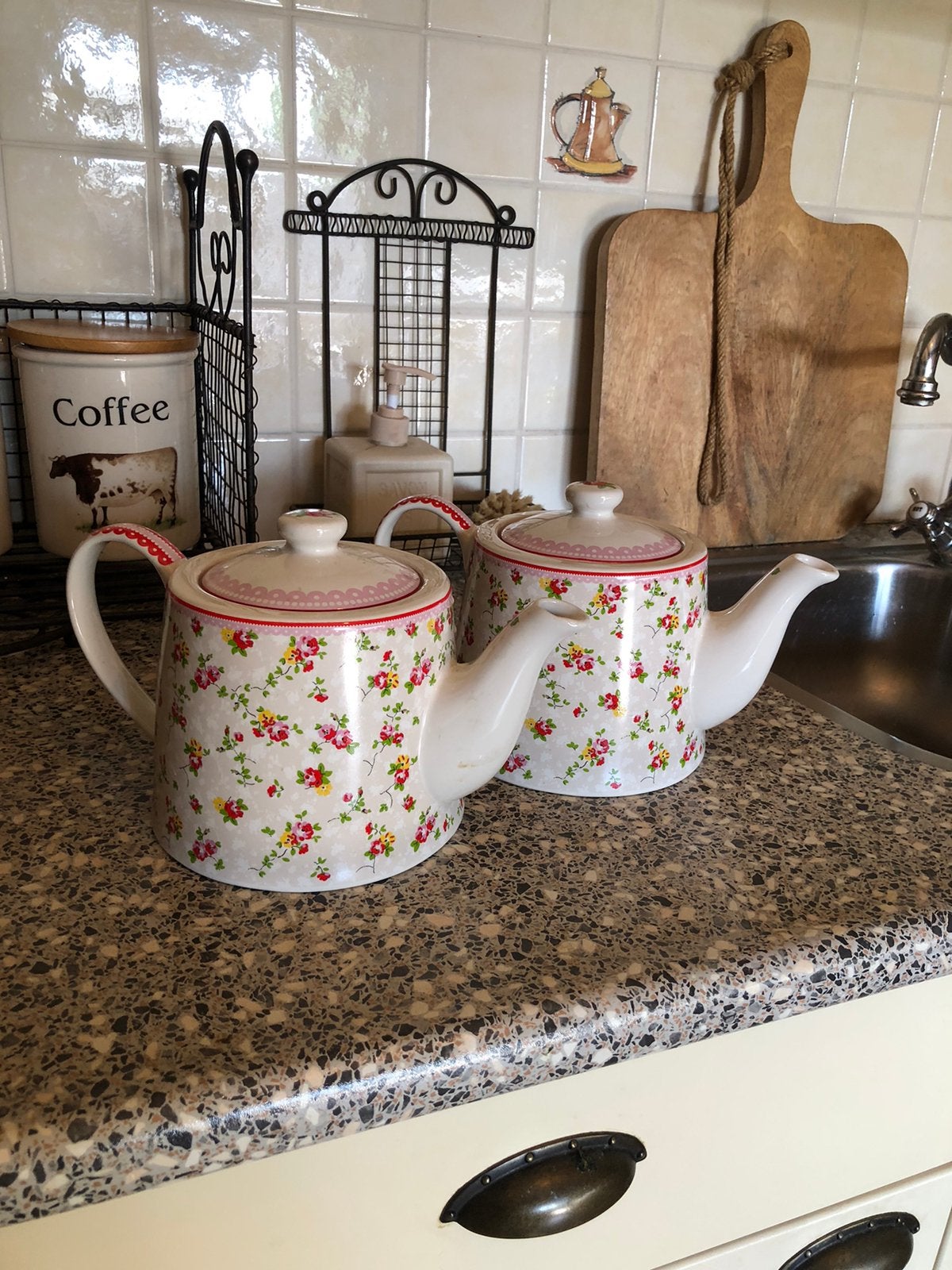 Twee theepotten nieuw cupcake, Nieuw, Ophalen of Verzenden, Glas, Overige stijlen