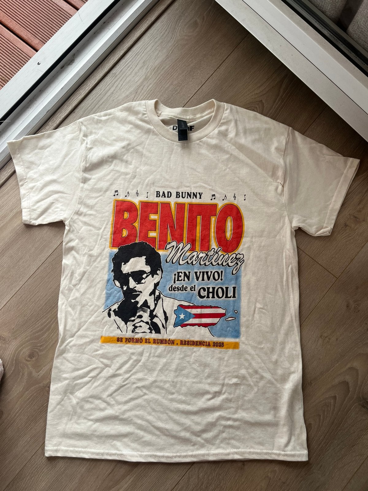 Bad bunny tour shirt 2025, Ophalen of Verzenden, Zo goed als nieuw, Maat 48/50 (M), Zwart