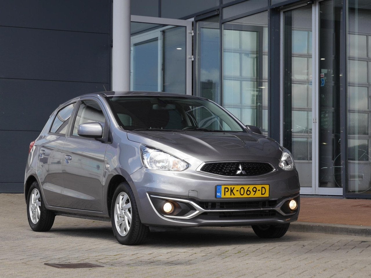 Mitsubishi Space Star 1.0 Bright | Automaat | Airco | Extra, Auto's, Mitsubishi, Automaat, Gebruikt, Bedrijf, 26 km/l