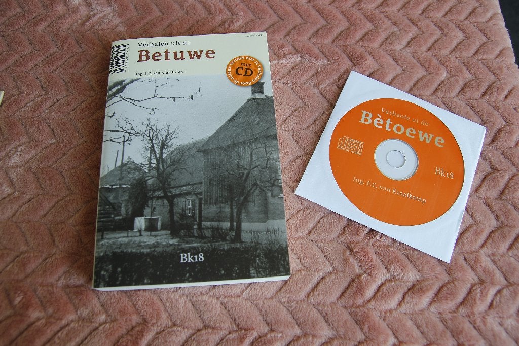 Verhalen uit de Betuwe. Met cd, Ophalen of Verzenden, Zo goed als nieuw