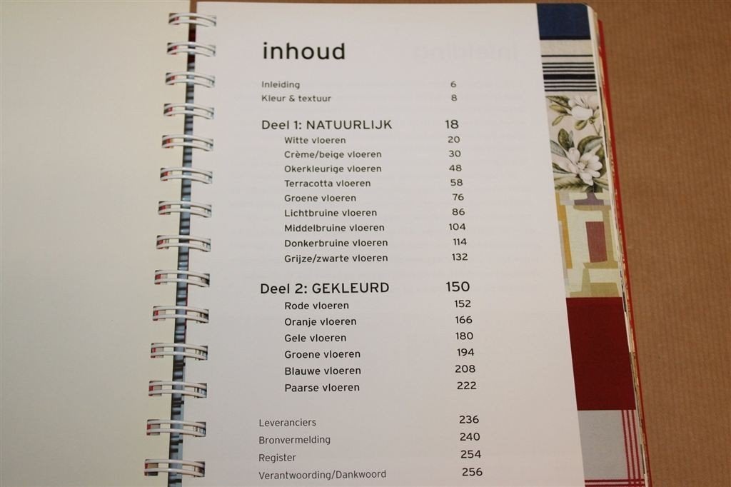 De Interieurgids — Kleuren en Materialen Combineren, Ophalen of Verzenden, Gelezen, Interieur en Design