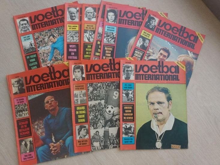 Diverse Voetbal Internationals te koop uit jaren 70, Verzamelen, Sportartikelen en Voetbal, Ophalen of Verzenden, Zo goed als nieuw