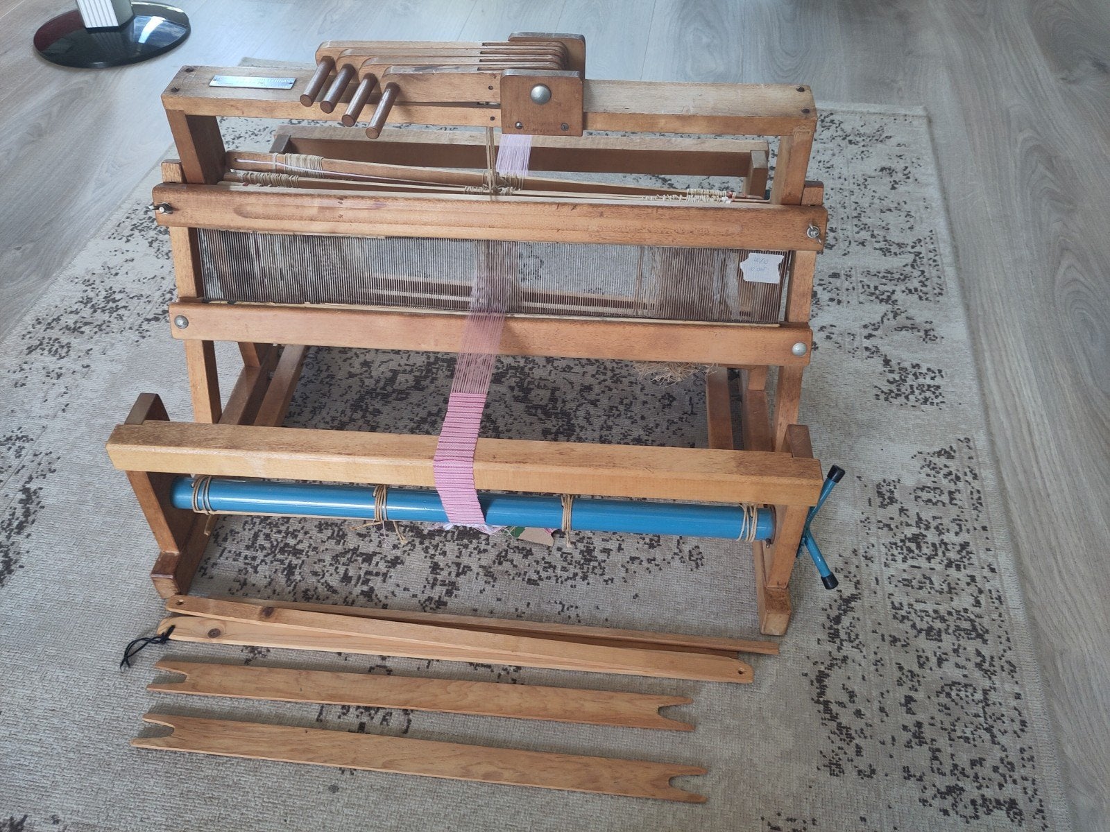 Tafel weefgetouw Toijalan 4 schachten, Ophalen