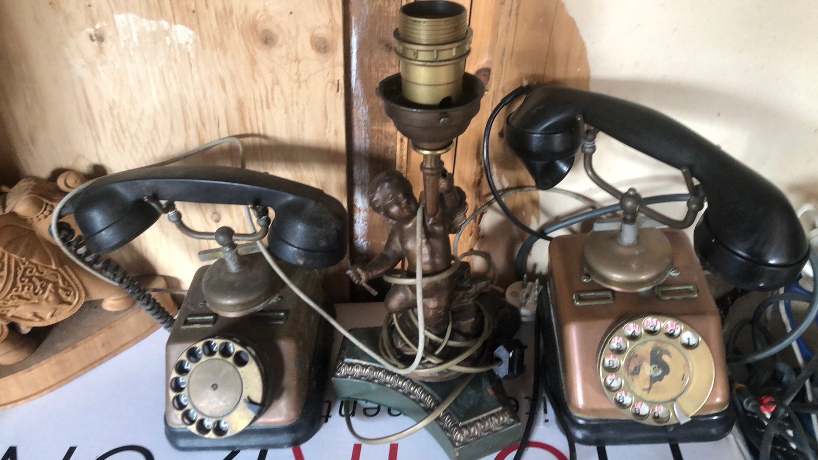 Twee Bronze telefoons en engel lamp te koop, Ophalen of Verzenden