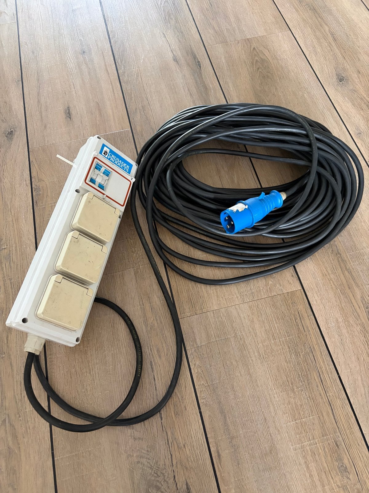 Crusader Products camping stekkerdoos met zekering, Caravans en Kamperen, Ophalen, Gebruikt
