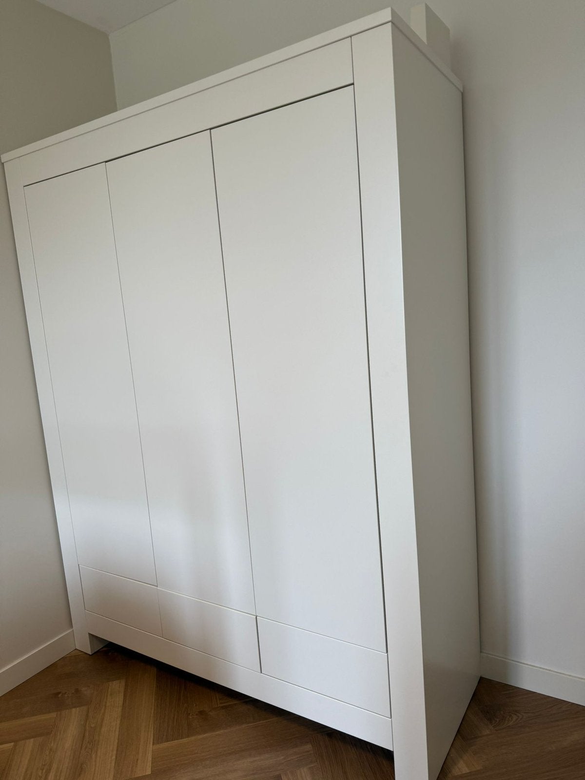 Complete kinderkamer Kidsmill Alaska commode ledikant kast, Ophalen, Zo goed als nieuw, 50 tot 75 cm