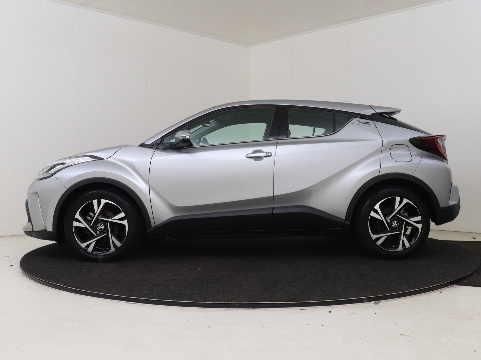 Toyota C-HR 2.0 Hybrid Dynamic | NL dealeronderhouden |, Auto's, Stof, Euro 6, 4 cilinders, Origineel Nederlands