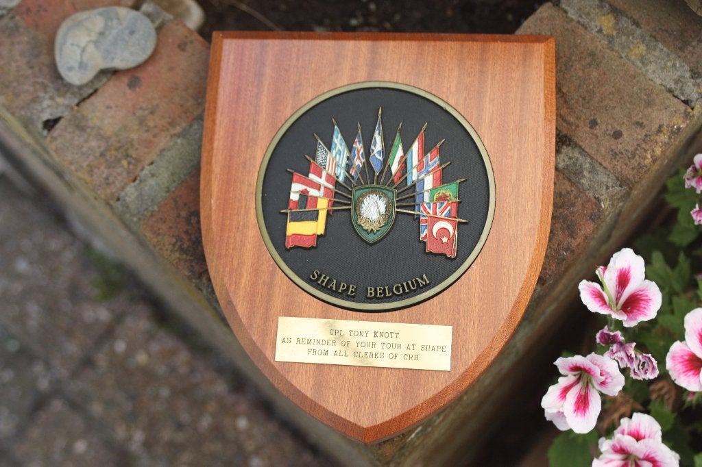 Wapenschild SHAPE Belgium NAVO, Ophalen of Verzenden, Overige soorten, Overige gebieden, Embleem of Badge