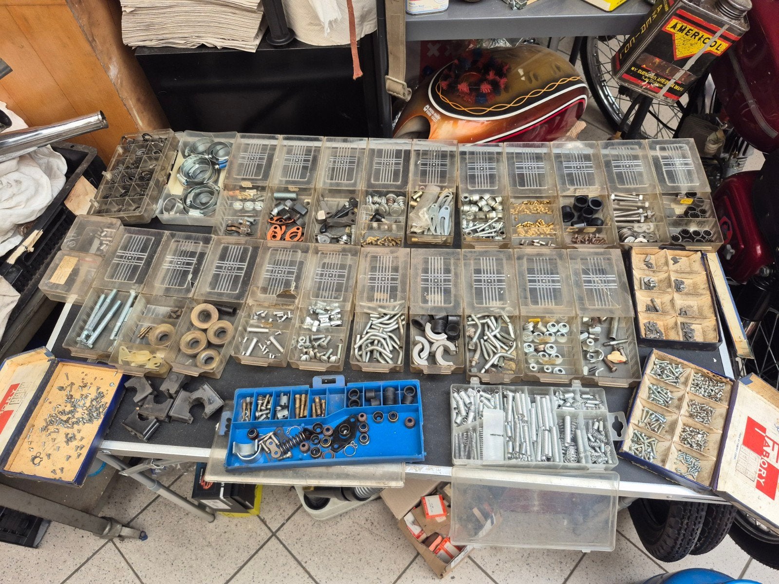 Partijtje kleine oldtimer onderdelen meeste nos, Ophalen of Verzenden, Nieuw, Overige merken
