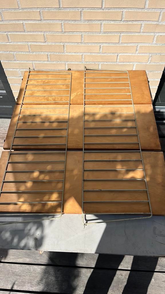 Nisse Strinning/String rekje Berkenfineer, Ophalen, Met plank(en), Gebruikt, 100 tot 150 cm