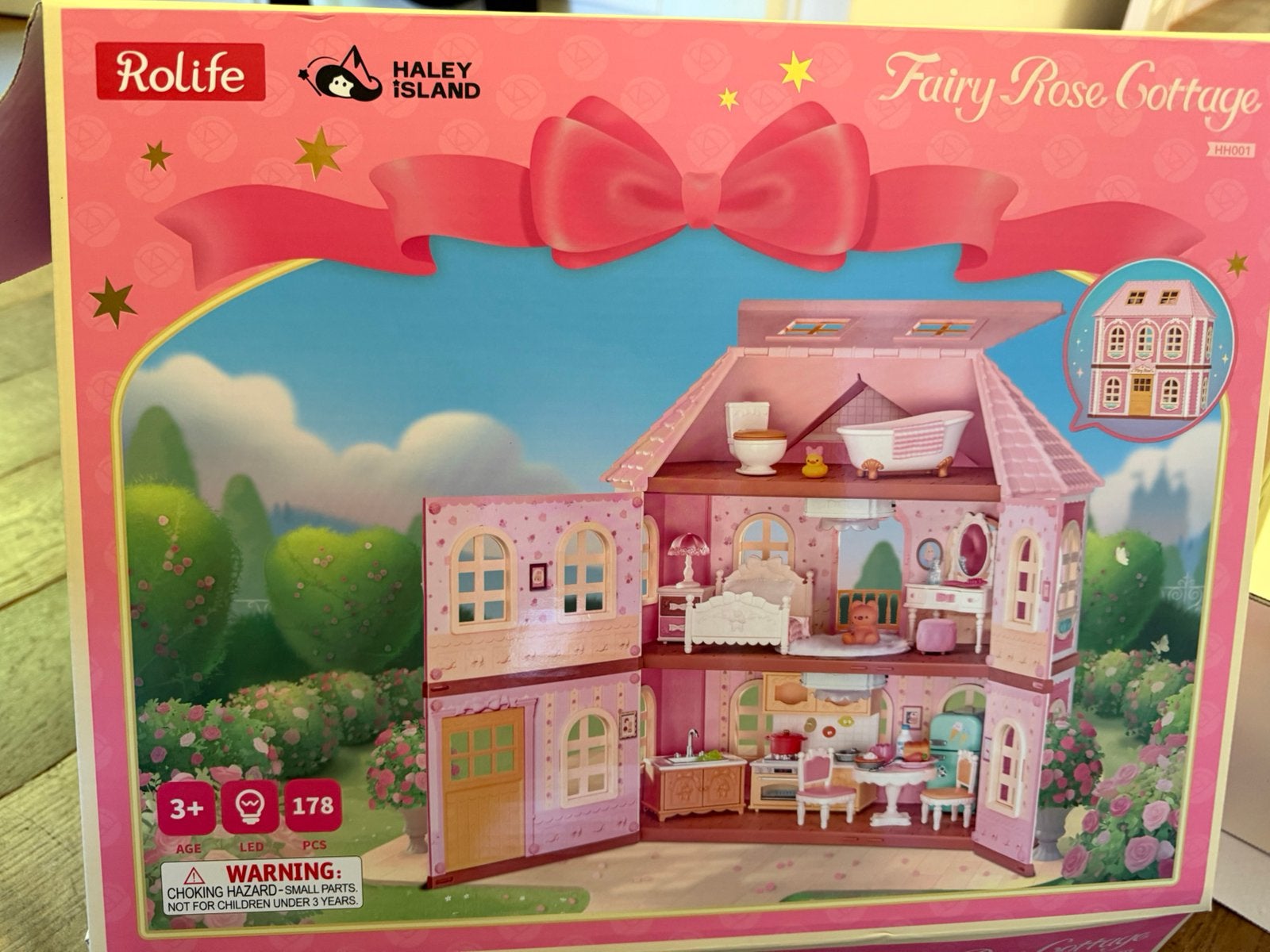 Rolife fairy Rose Cottage in elkaar gezet met licht, Ophalen of Verzenden, Nieuw, Poppenhuis