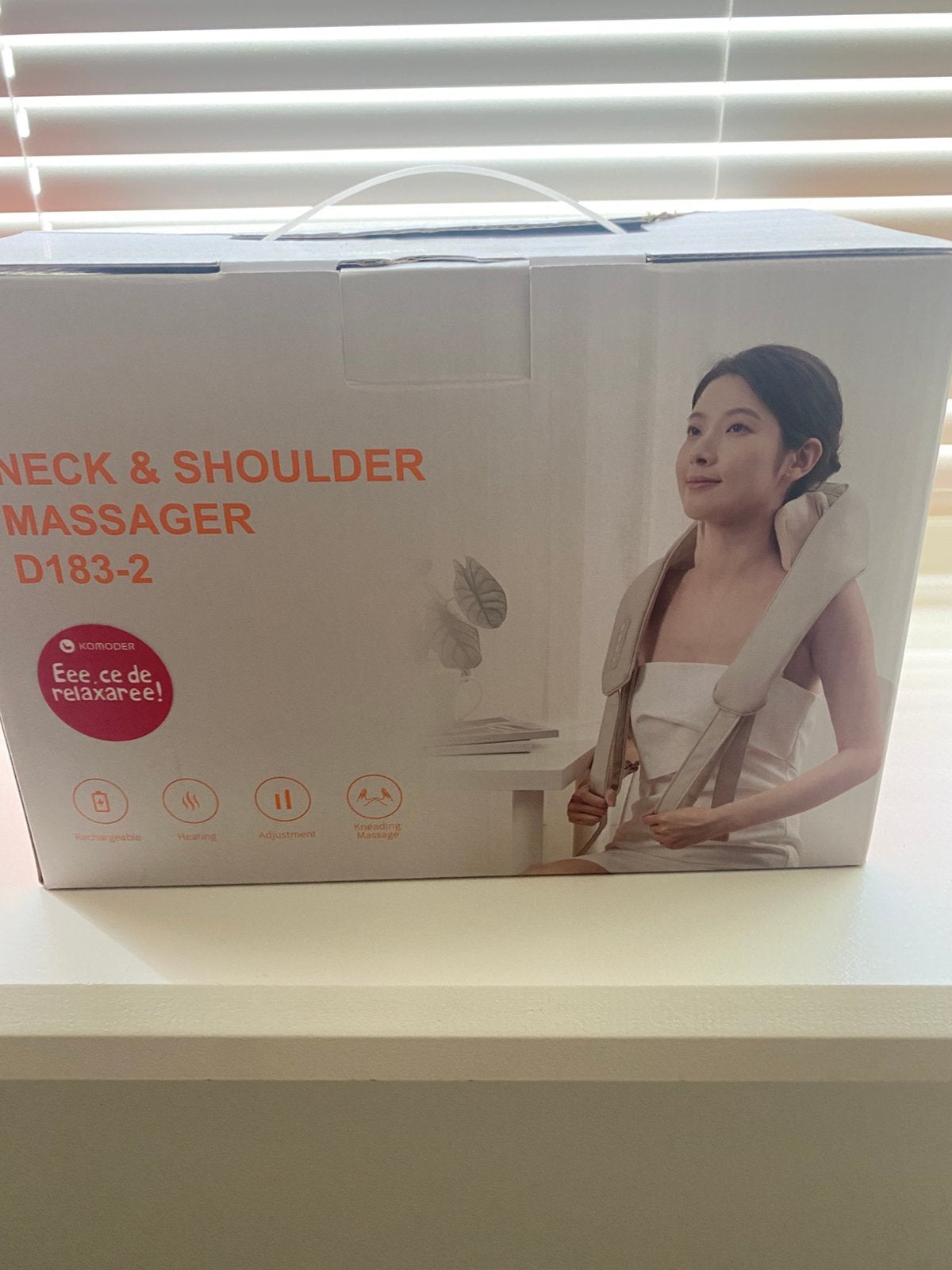 Nek- en schoudermassageapparaat met warmtefunctie, Sport en Fitness, Massageproducten, Ophalen of Verzenden, Nieuw, Apparaat