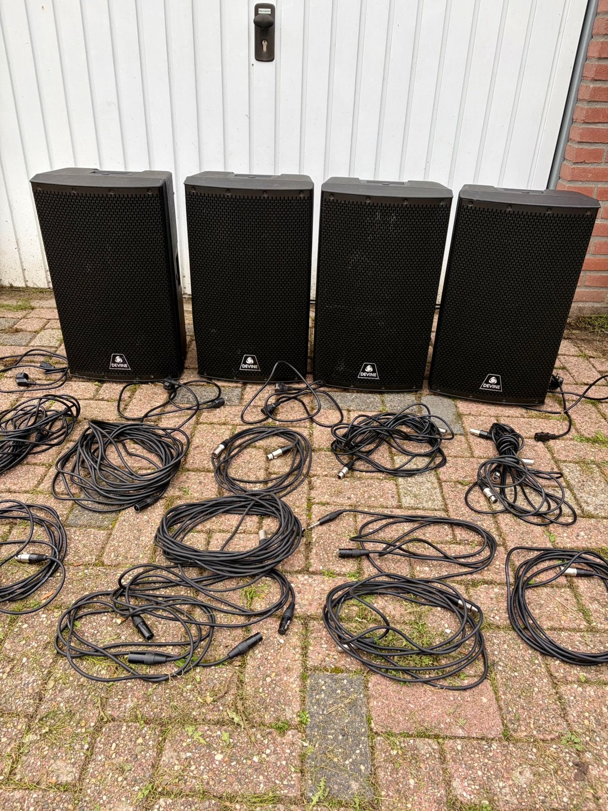 4x Devine Onyx 12A actieve speakers complete set, Ophalen, Zo goed als nieuw, Minder dan 500 watt