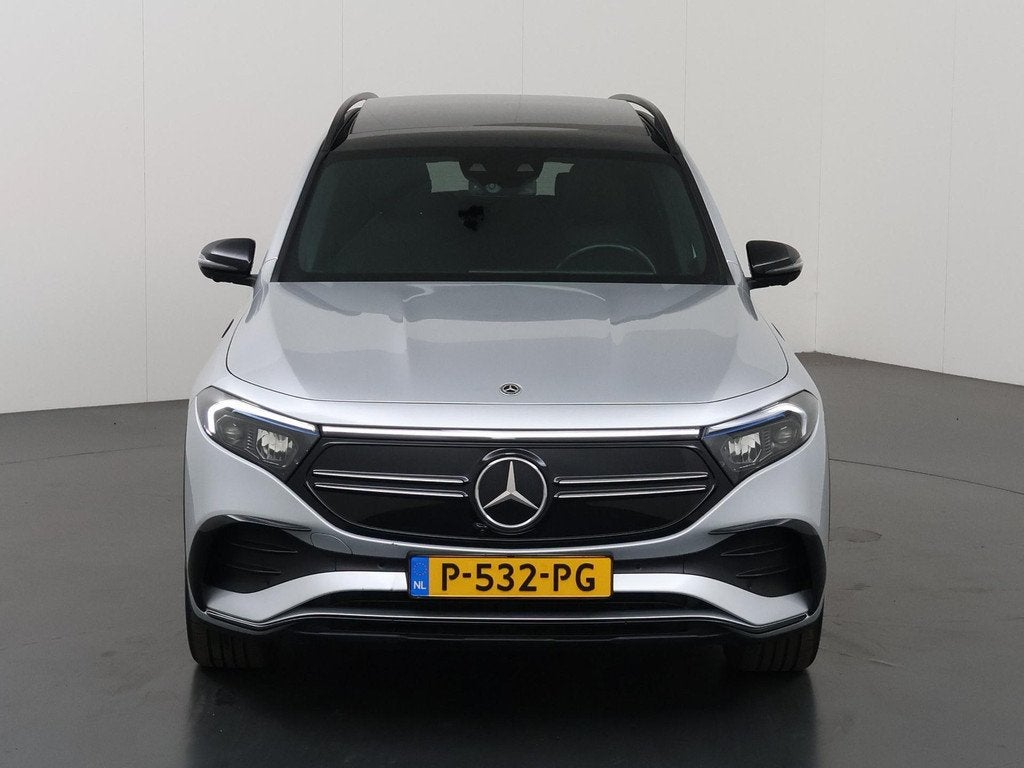 MERCEDES EQB 300 4MATIC AMG Line | Panorama-schuifdak | Elec, Auto's, Mercedes-Benz, 228 pk, Gebruikt, 110 €/maand, Leder en Stof