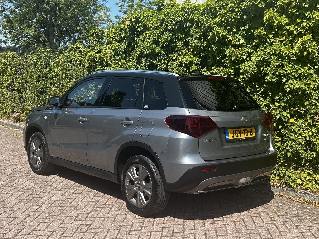 Suzuki Vitara 1.4 B.jet Select SH (bj 2022, automaat), Auto's, Automaat, Gebruikt, Euro 6, 4 cilinders