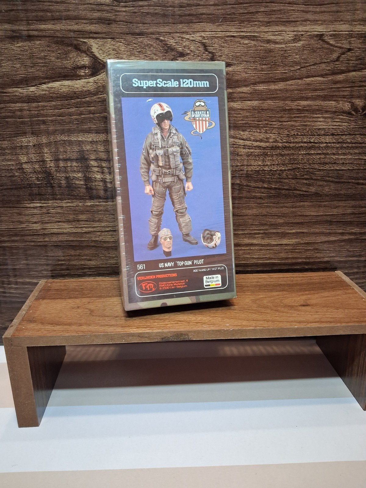 Verlinden Productions -  US Navy 'Top Gun' Pilot, Ophalen of Verzenden, Nieuw, 1:50 of kleiner, Figuur of Figuren