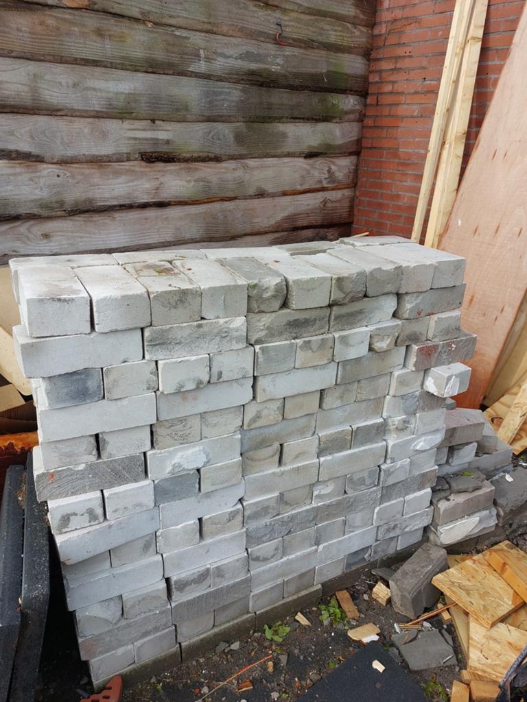 225 Kalkzandsteen vandaag gratis af te halen (10x21,5x7cm), Doe-het-zelf en Verbouw, Metselstenen, Ophalen of Verzenden